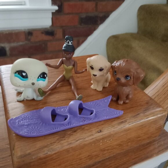 Doll Acessories/5 - Picture 2 of 7